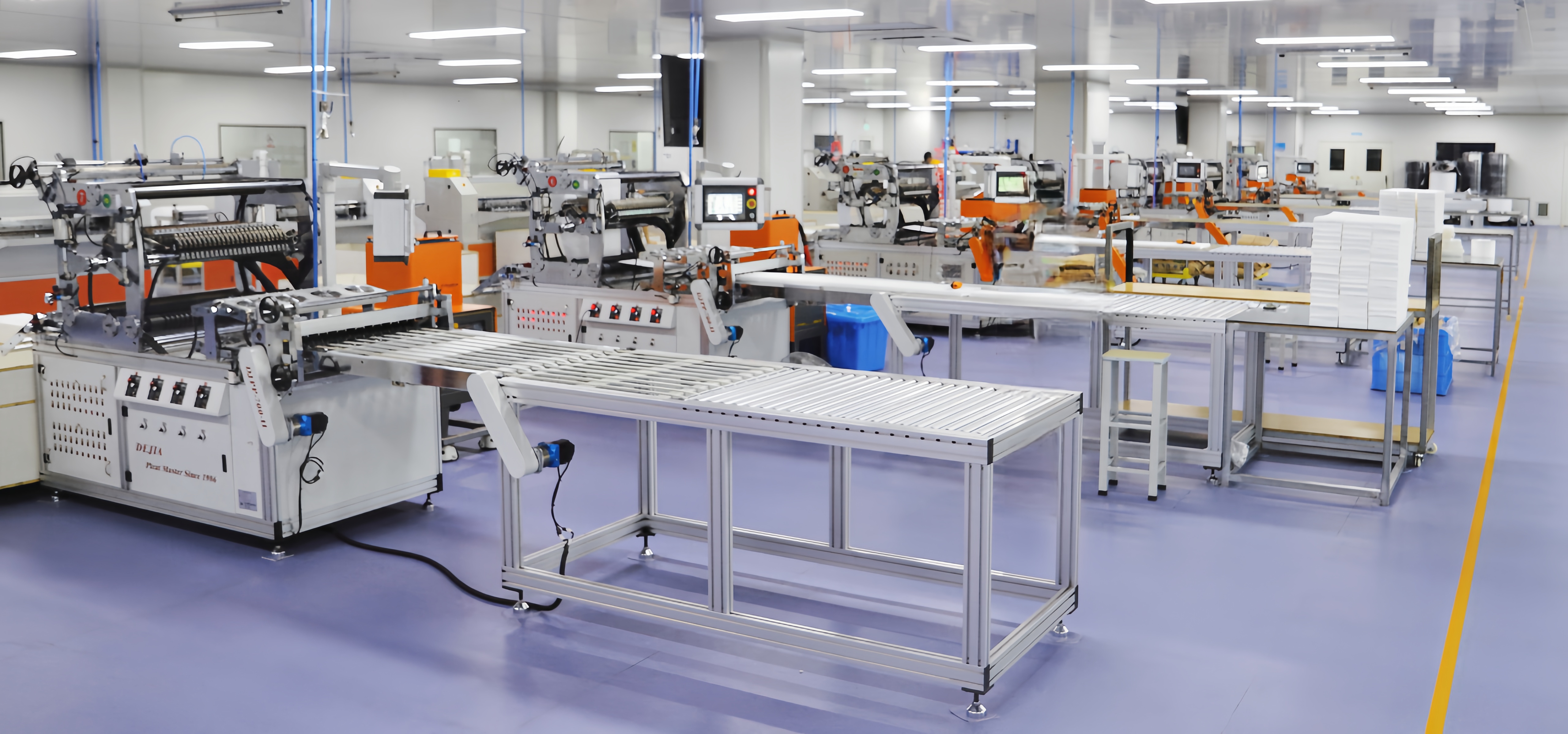 Wyjazd warsztatu filtra, koncentrując się na środowisku produkcyjnym